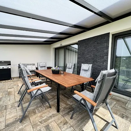 Apartment In With Barbecue *